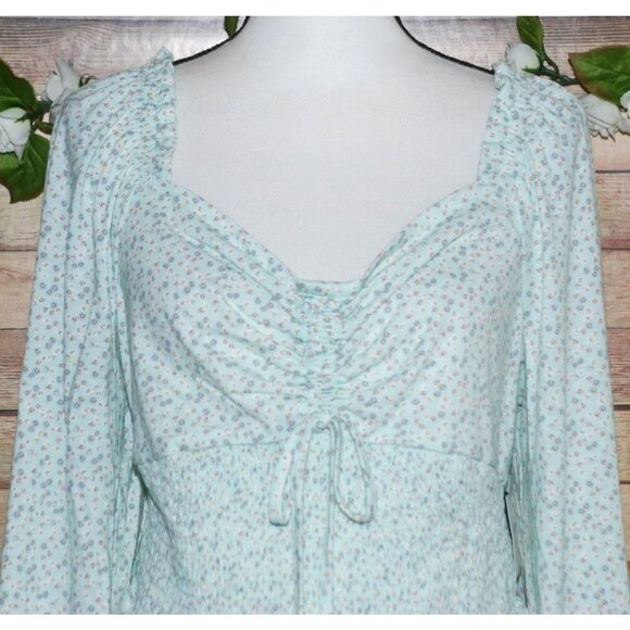 NWT Arizona Ladies Green Floral Crop Blouse Size XXL Smocked Cottage Milk Made - Picture 2 of 11